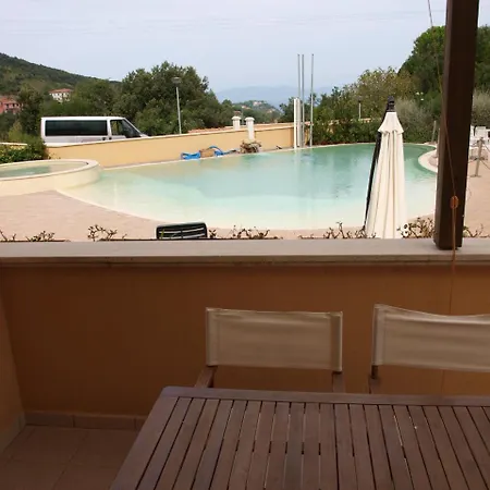 Case Vacanza La Pergola * Rio Marina